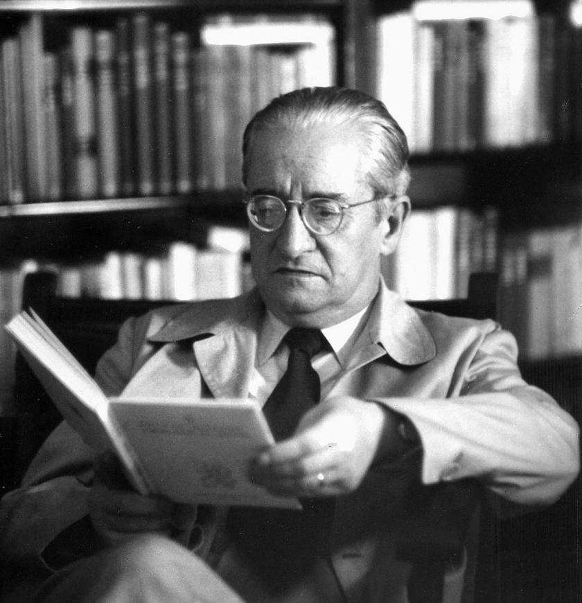 &Sigma;&tau;&alpha; &beta;ή&mu;&alpha;&tau;&alpha; &tau;&omicron;&upsilon; &tau;&sigma;ά&rho;&lambda;&epsilon;&sigma;&tau;&omicron;&nu; ή &Tau;&omicron; &kappa;&alpha;&tau;&alpha;&lambda;&alpha;&nu;&iota;&kappa;ό &mu;&upsilon;&sigma;&tau;ή&rho;&iota;&omicron; &tau;&eta;&sigmaf; &Sigma;&alpha;&nu;&tau;&omicron;&rho;ί&nu;&eta;&sigmaf;