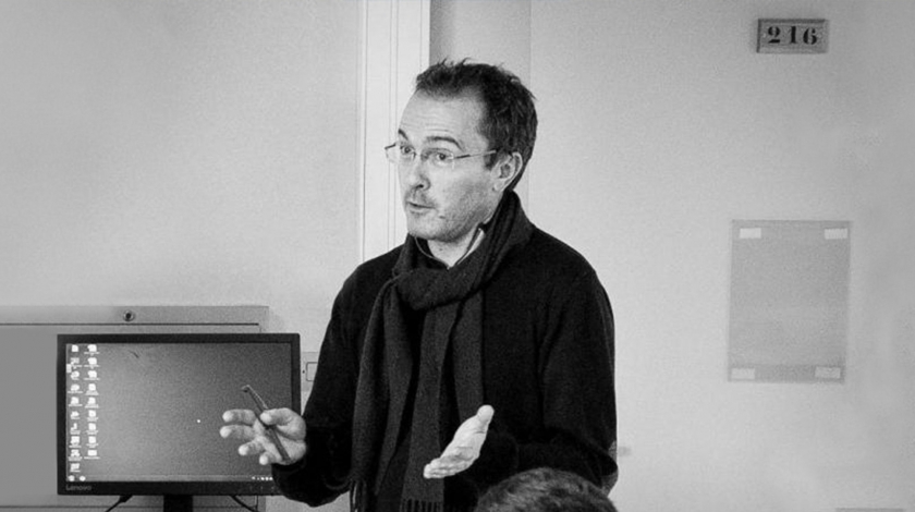 &Epsilon;&mu;&alpha;&nu;&omicron;&upsilon;έ&lambda; &Mu;&alpha;&kappa;&rho;ό&nu;: &Sigma;&tau;&eta; &Gamma;&alpha;&lambda;&lambda;ί&alpha; &tau;&alpha; &Phi;ώ&tau;&alpha; &delta;&epsilon;&nu; &sigma;&beta;ή&nu;&omicron;&upsilon;&nu; &pi;&omicron;&tau;έ