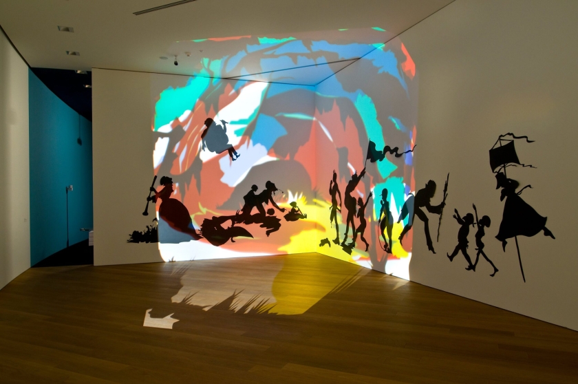 &Eta; &delta;&omicron;&upsilon;&lambda;&epsilon;&iota;ά &nu;&alpha; &gamma;ί&nu;&epsilon;&tau;&alpha;&iota;