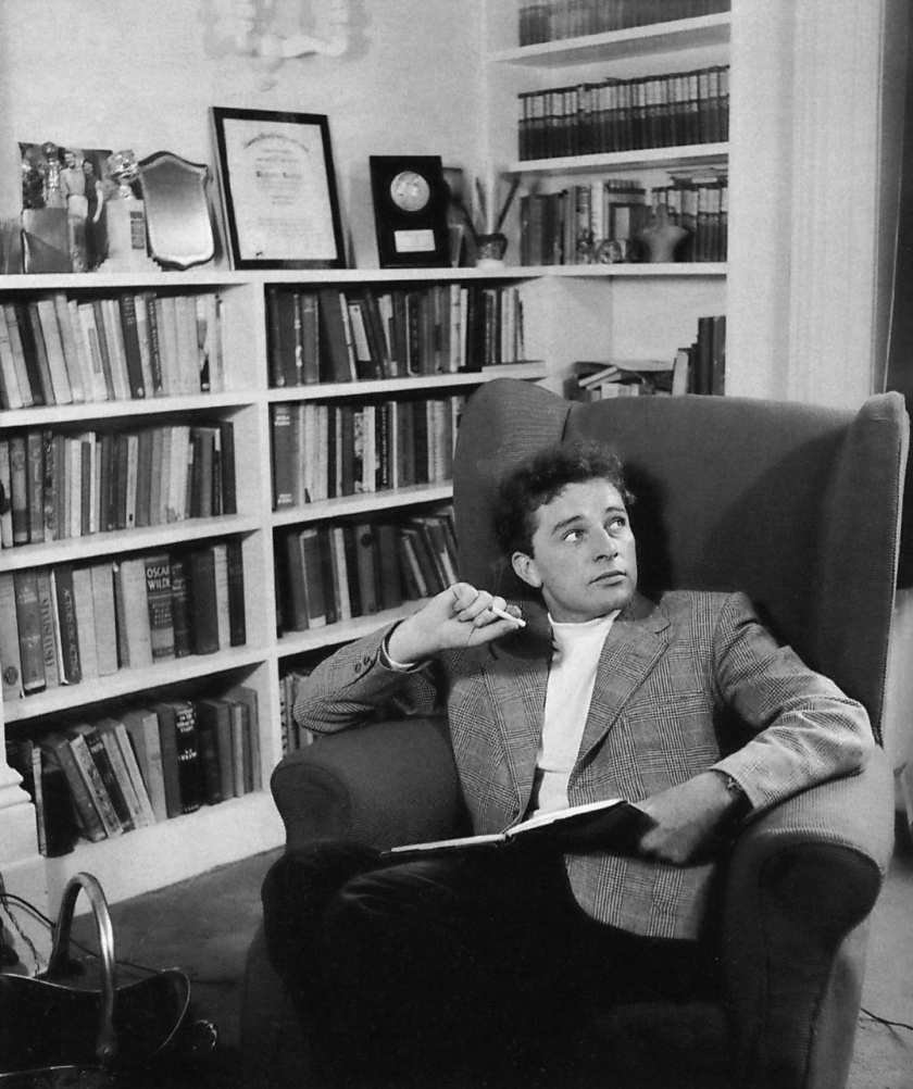 &Eta; ά&lambda;&lambda;&eta; &pi;&lambda;&epsilon;&upsilon;&rho;ά &tau;&omicron;&upsilon; &Rho;ί&tau;&sigma;&alpha;&rho;&nu;&tau; &Mu;&pi;ά&rho;&tau;&omicron;&nu;