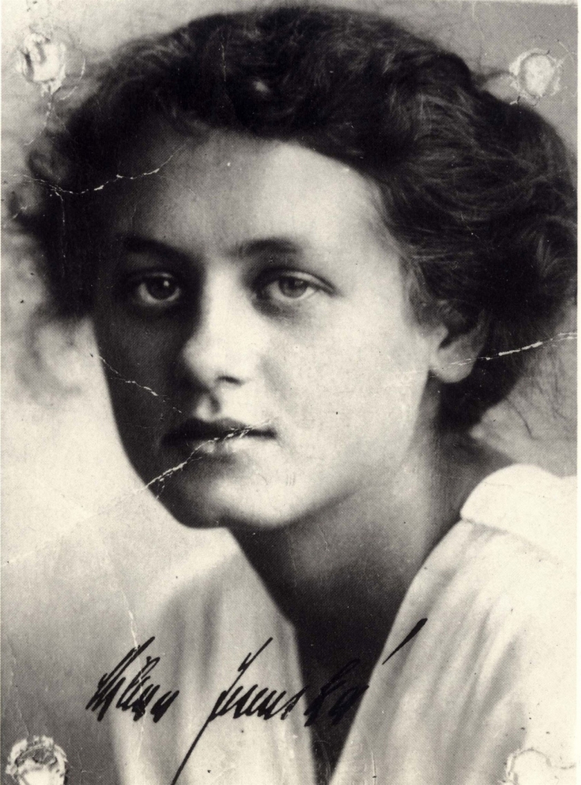 &Upsilon;&pi;ά&rho;&chi;&omicron;&upsilon;&mu;&epsilon; &mu;ό&nu;&omicron; &sigma;&tau;&alpha; &mu;ά&tau;&iota;&alpha; &pi;&omicron;&upsilon; &alpha;&pi;&omicron;&zeta;&eta;&tau;ά&mu;&epsilon;