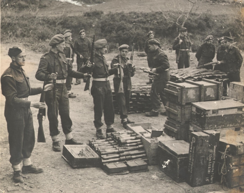 &Omicron; &rho;ό&lambda;&omicron;&sigmaf; &tau;&eta;&sigmaf; &Beta;&rho;&epsilon;&tau;&alpha;&nu;ί&alpha;&sigmaf; &sigma;&tau;&eta;&nu; &Epsilon;&lambda;&lambda;ά&delta;&alpha;, 1943-47