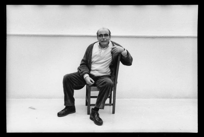 &Xi;&alpha;&nu;&alpha;&delta;&iota;&alpha;&beta;ά&zeta;&omicron;&nu;&tau;&alpha;&sigmaf; &Theta;&alpha;&nu;ά&sigma;&eta; &Beta;&alpha;&lambda;&tau;&iota;&nu;ό