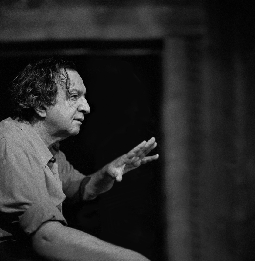 &Alpha;&pi;&omicron;&theta;&eta;&sigma;&alpha;&upsilon;&rho;ί&zeta;&omicron;&nu;&tau;&alpha;&sigmaf; &tau;&omicron; &kappa;&alpha;&lambda;&lambda;&iota;&tau;&epsilon;&chi;&nu;&iota;&kappa;ό έ&rho;&gamma;&omicron; &tau;&omicron;&upsilon; &Sigma;&pi;ύ&rho;&omicron;&upsilon; &Alpha;. &Epsilon;&upsilon;&alpha;&gamma;&gamma;&epsilon;&lambda;ά&tau;&omicron;&upsilon;