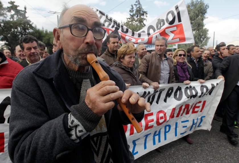 &laquo;&Kappa;&alpha;&nu;ά&gamma;&iota;&epsilon;&sigmaf;!&raquo;