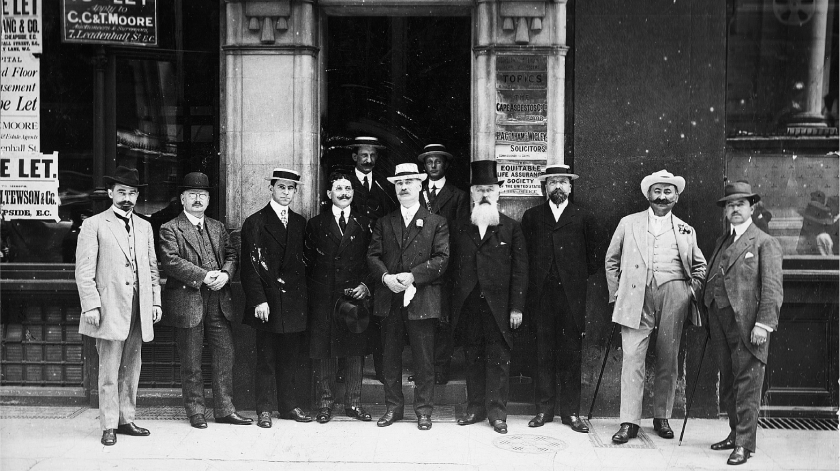 &Nu;&tau;ύ&sigma;&omicron;&upsilon; &beta;&rho;&epsilon;&tau;&alpha;&nu;&iota;&kappa;ά, &sigma;&kappa;έ&psi;&omicron;&upsilon; &sigma;&tau;&alpha; &gamma;ί&nu;&tau;&iota;&sigmaf;