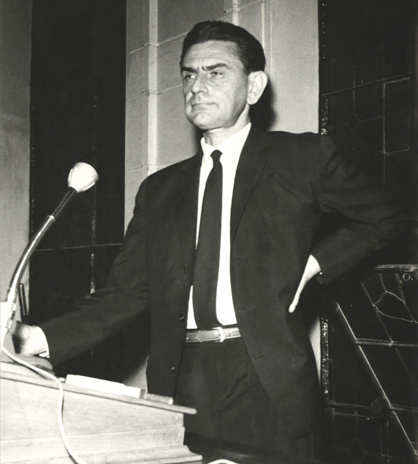 &Pi;&alpha;&nu;&alpha;&gamma;ή&sigmaf; &Pi;&alpha;&pi;&alpha;&lambda;&eta;&gamma;&omicron;ύ&rho;&alpha;&sigmaf;. Έ&nu;&alpha;&sigmaf; &omicron;&lambda;&omicron;&kappa;&lambda;&eta;&rho;&omega;&mu;έ&nu;&omicron;&sigmaf; &pi;&nu;&epsilon;&upsilon;&mu;&alpha;&tau;&iota;&kappa;ό&sigmaf; ά&nu;&theta;&rho;&omega;&pi;&omicron;&sigmaf;